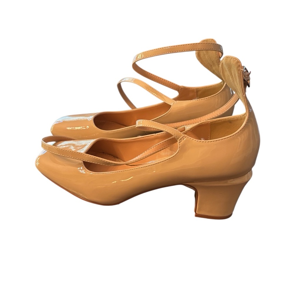 Elegant Tan Women's Heels